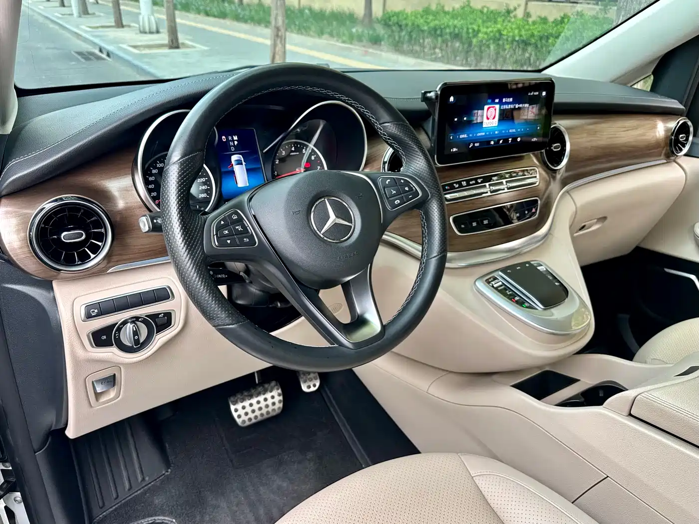 Mercedes-Benz V-Class 2021 V 260 Premium Edition фото 10