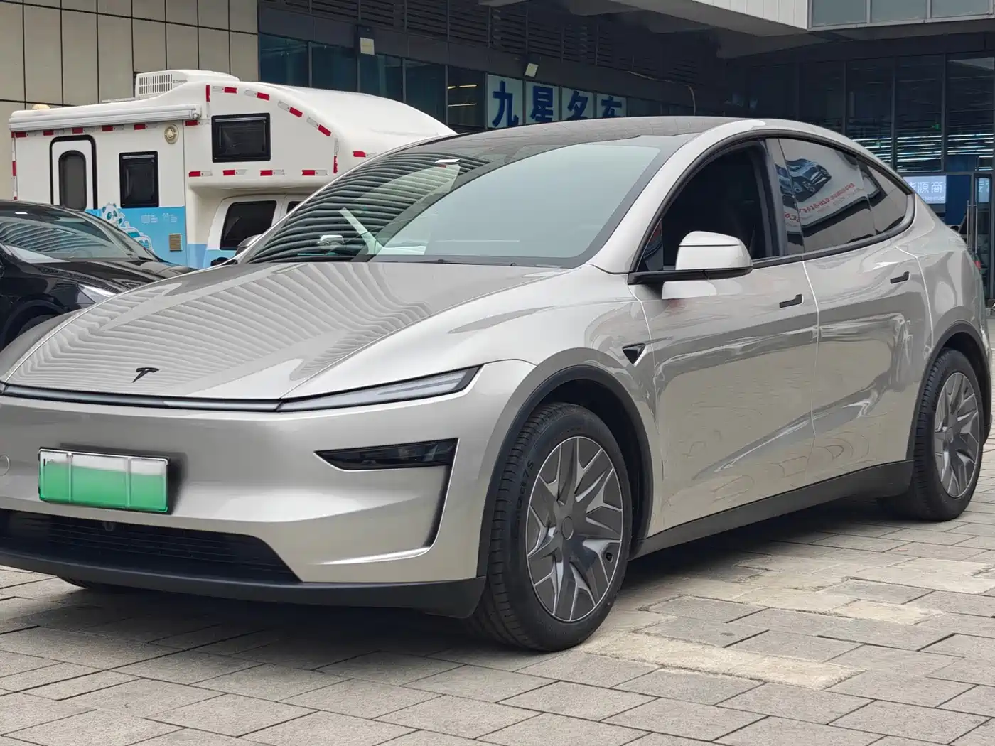 Tesla Model Y 2026 2026 Long Range All-Wheel Drive