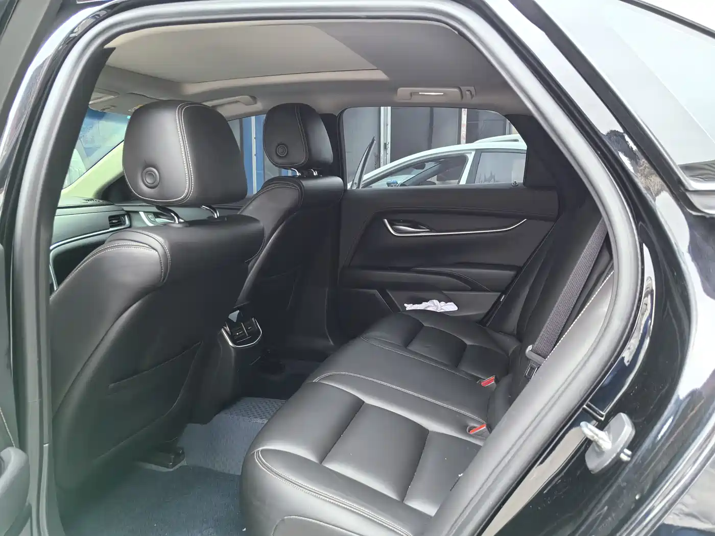 Cadillac XTS 2018 28T Technology фото 9
