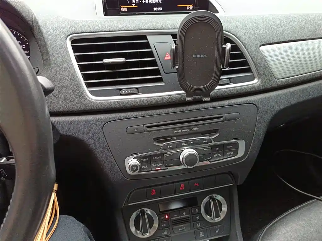 Audi Q3 2015 35 TFSI Comfort фото 6