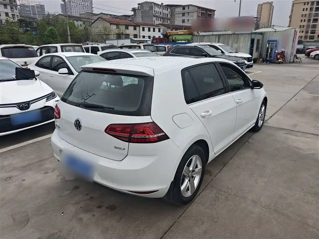Volkswagen Golf 2016 1.6L Automatic Comfort фото 7