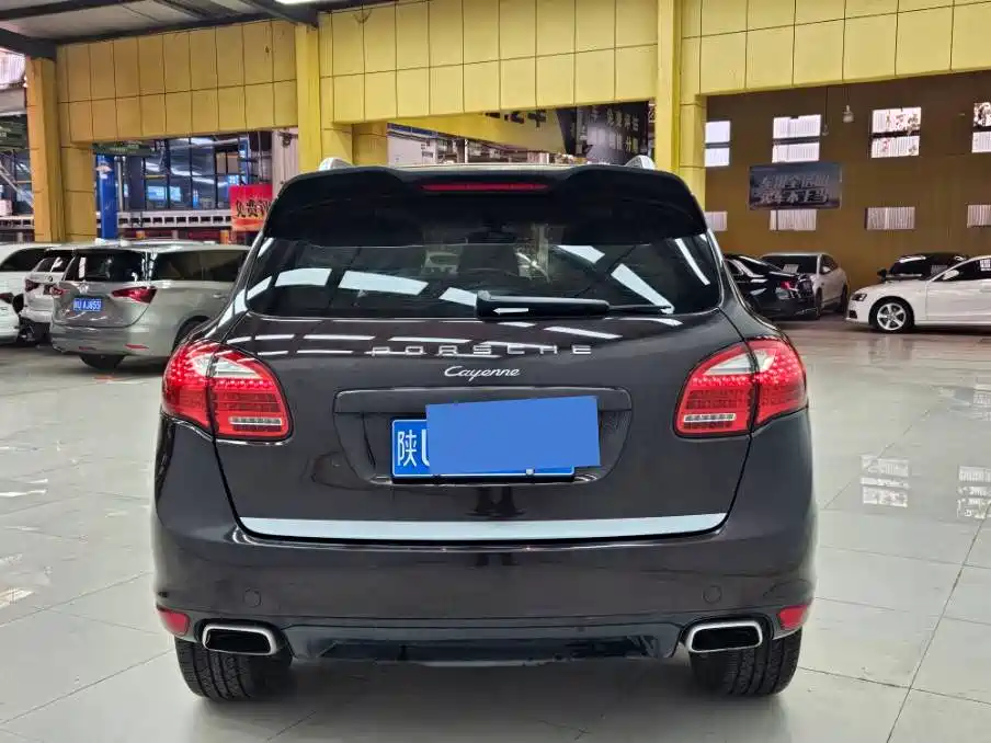 Porsche Cayenne 2014 Cayenne Platinum Edition 3.0T фото 7