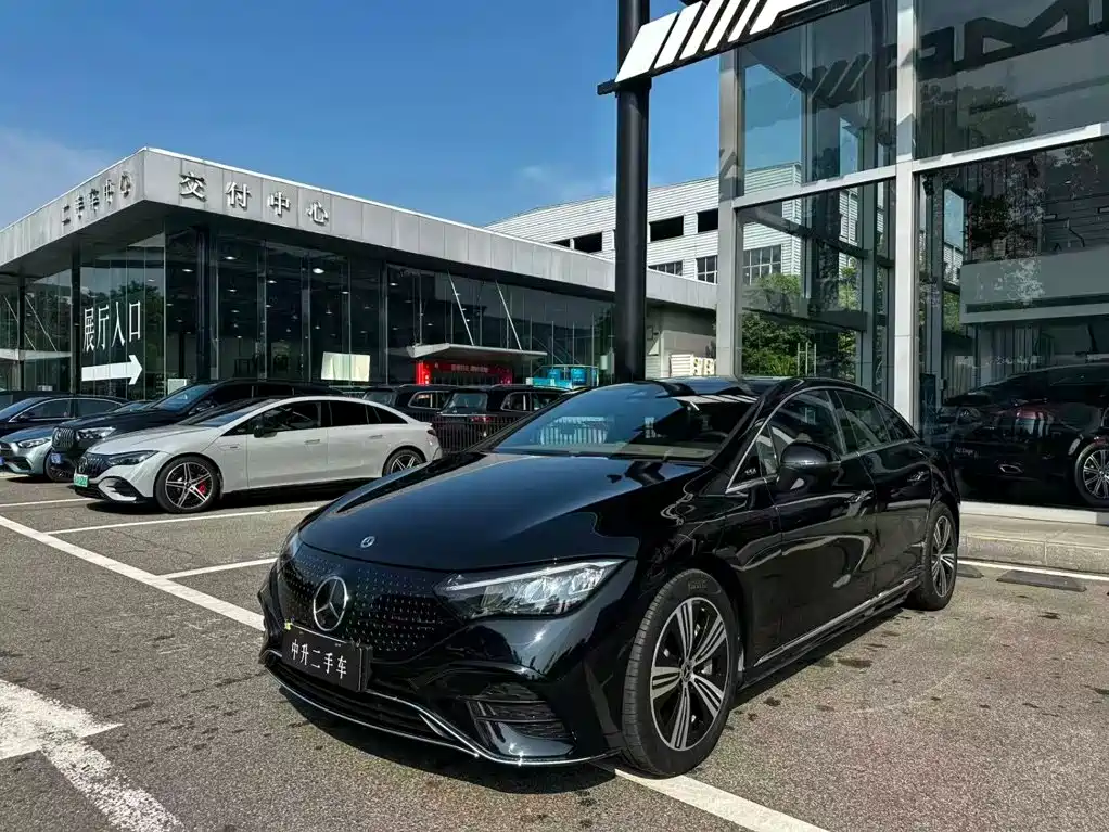 Mercedes-Benz EQE 2025 2025 Model 500 4MATIC Luxury Edition