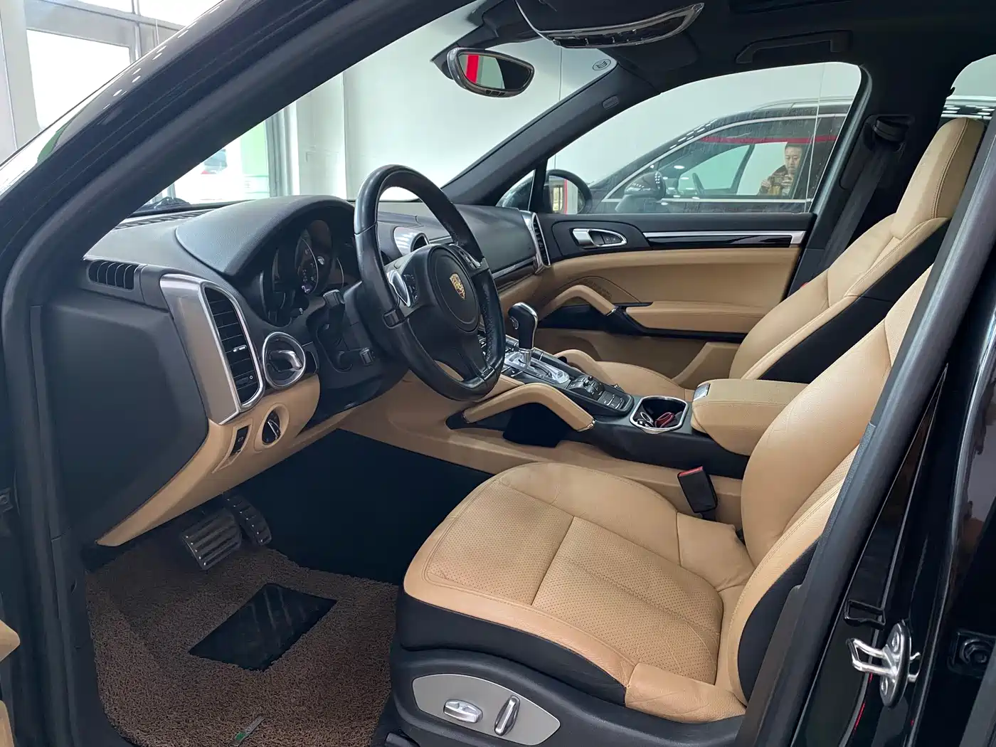 Porsche Cayenne 2014 Cayenne Platinum Edition 3.0T фото 7