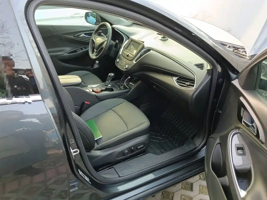 Chevrolet Malibu XL 2017 1.5T Auto Sport Edition фото 20