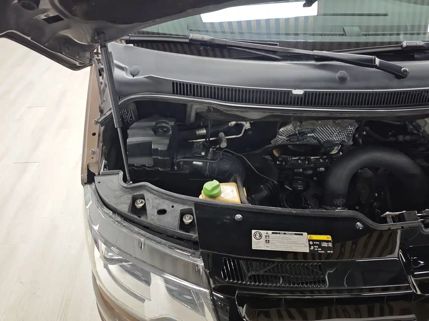 Volkswagen Multivan 2015 2012 2.0TSI 4WD Premium