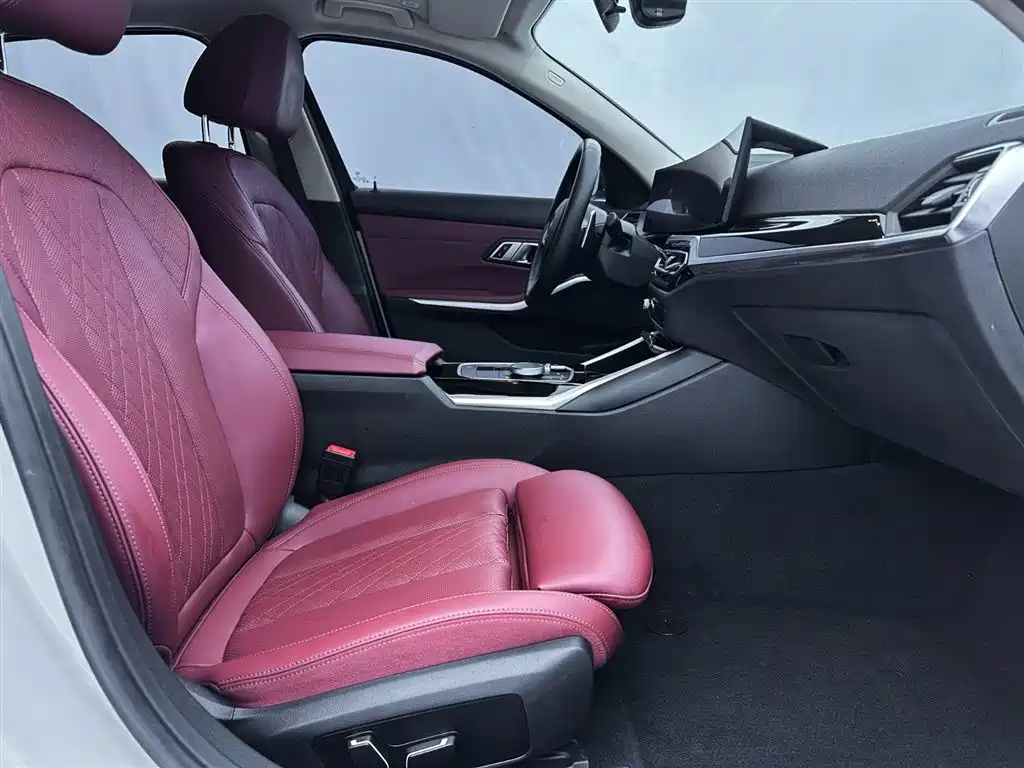 BMW 3 Series 2023 320Li M Sport Package фото 14