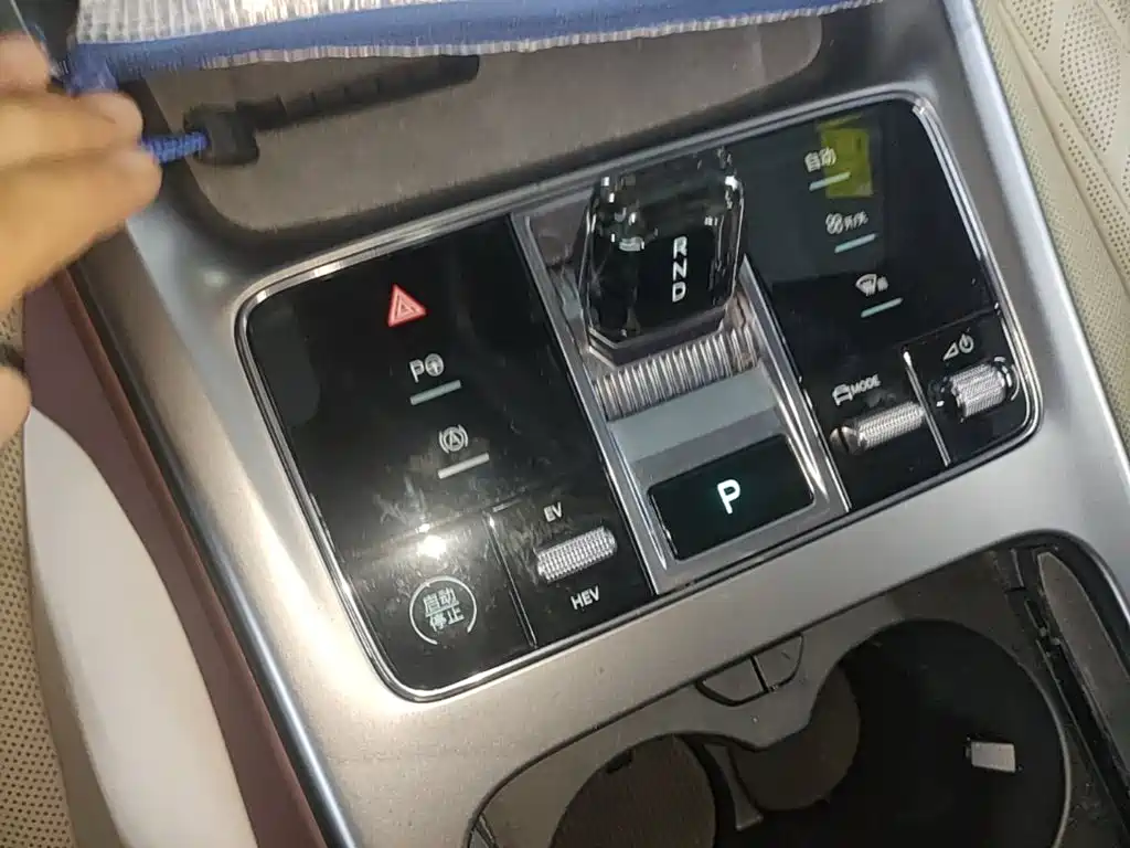 BYD Seal 07 DM-i 2025 2025 Smart Drive Edition DM-i 1.5T 125km Flagship