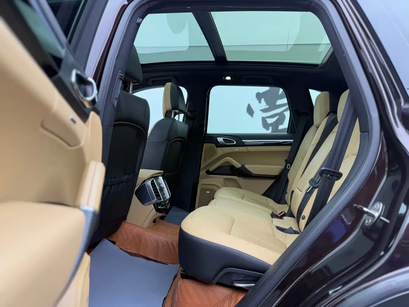 Porsche Cayenne 2014 Cayenne Platinum Edition 3.0T фото 5