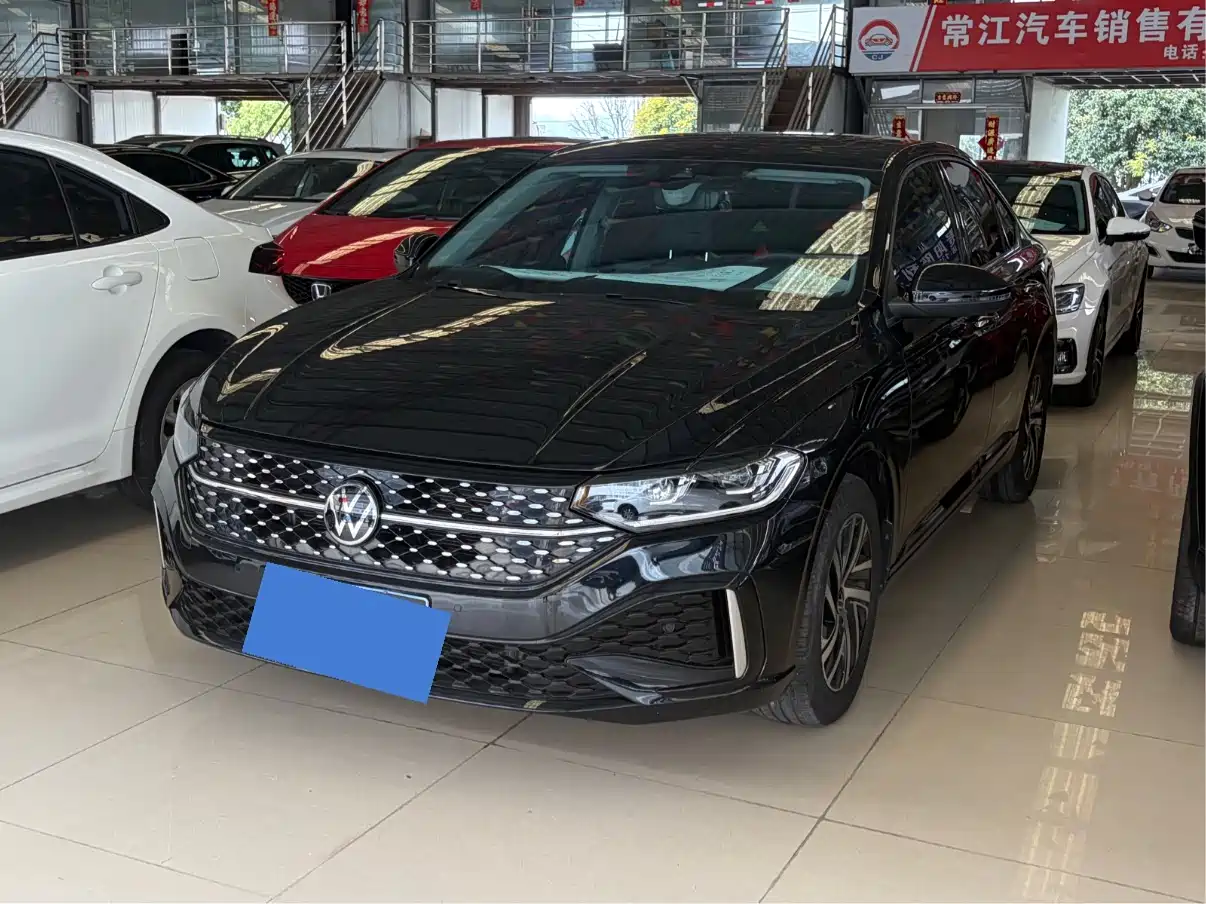 Volkswagen Lavida 2024 Model 300TSI DSG Starlight Full Comfort Edition фото 2