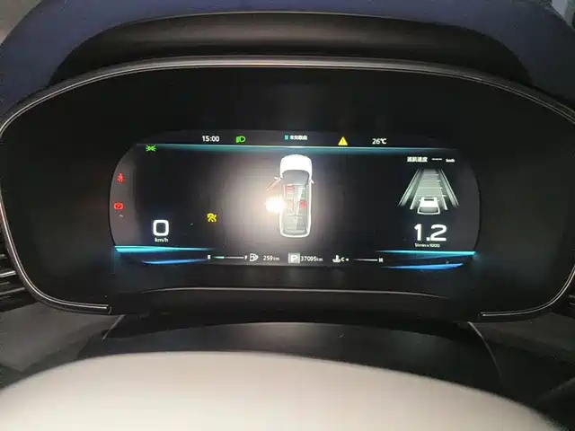 Roewe iMAX8 2021 400TGI Supreme Series Ultimate Edition — фото 4