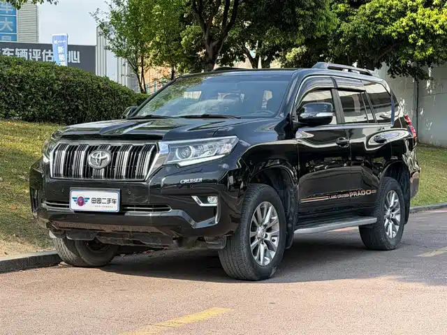 TOYOTA PRADO