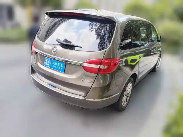 Buick GL8 2017 25S Comfort China V — фото 2