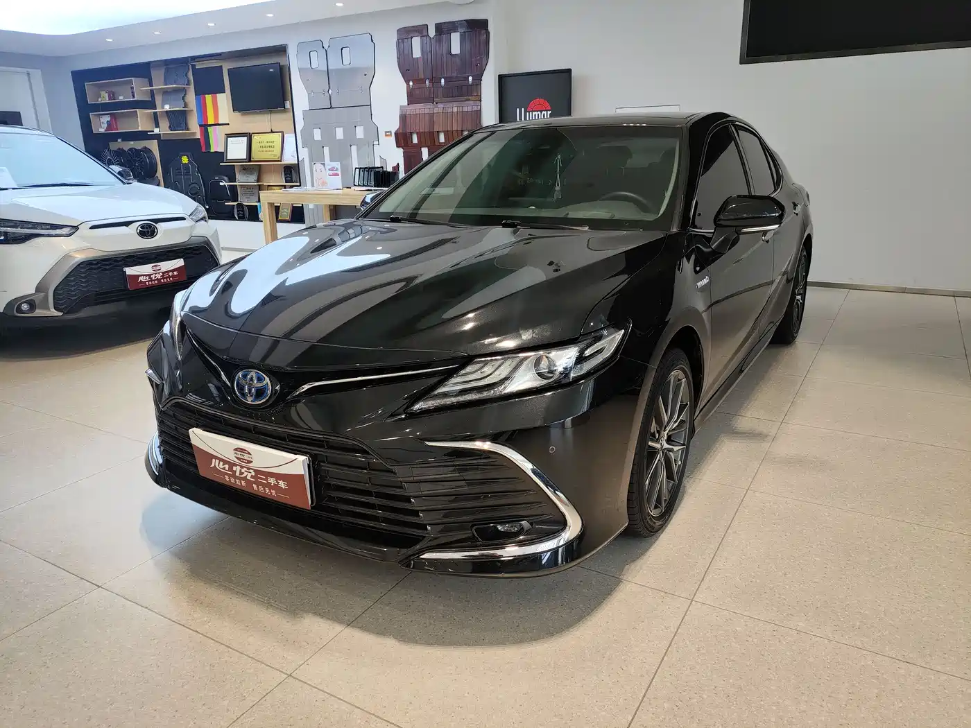 Toyota Camry 2021 Hybrid 2.5HG Luxury Edition