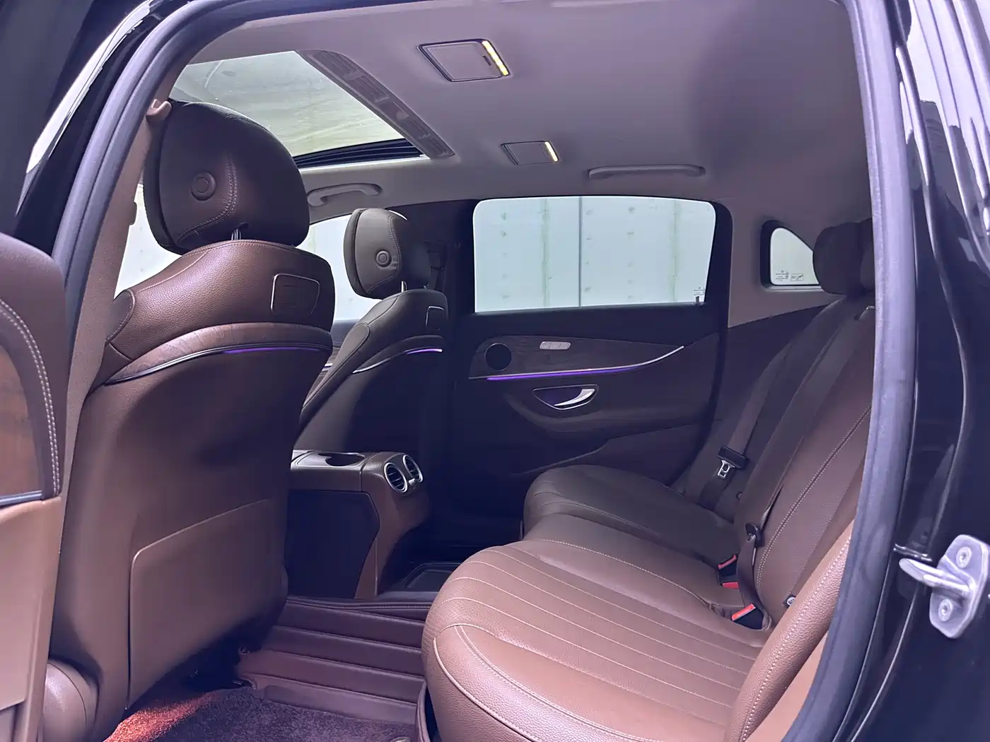 Mercedes-Benz E-Class 2016 E 200 L фото 9
