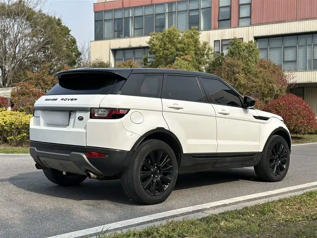 Land Rover Range Rover Evoque 2016 2.0T SE ZhiYao фото 9