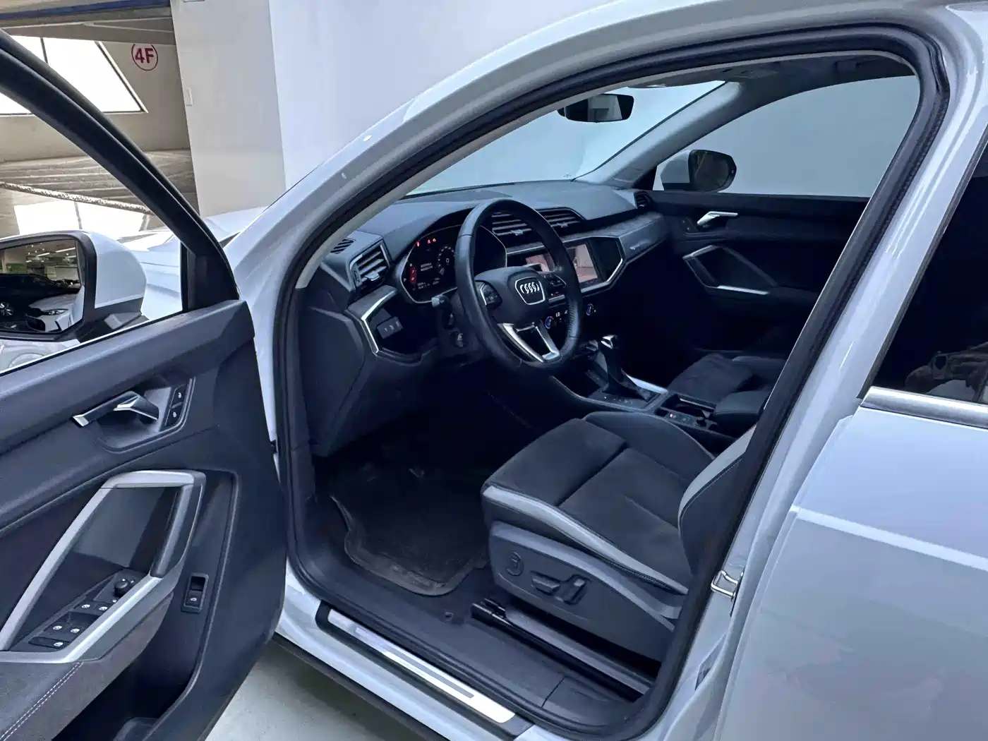 Audi Q3 2022 35 TFSI Progressive Dynamic фото 9