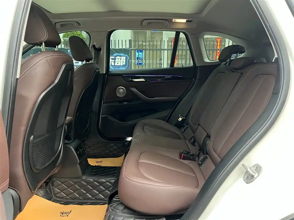 BMW X1 2021 Facelift sDrive20Li Premium фото 4