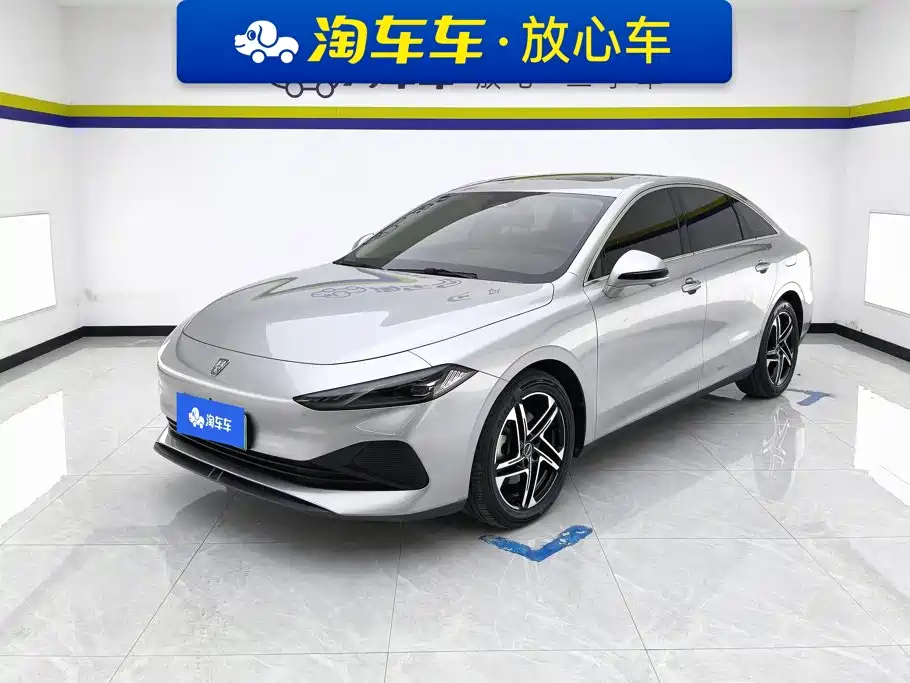 Фото 1 - Roewe D7