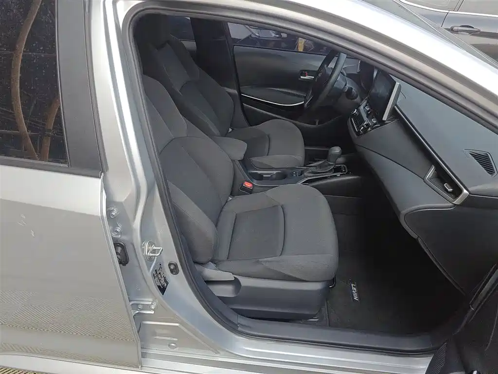 Toyota Levin 2022 Dual Engine 1.8H E-CVT Luxury Edition фото 19