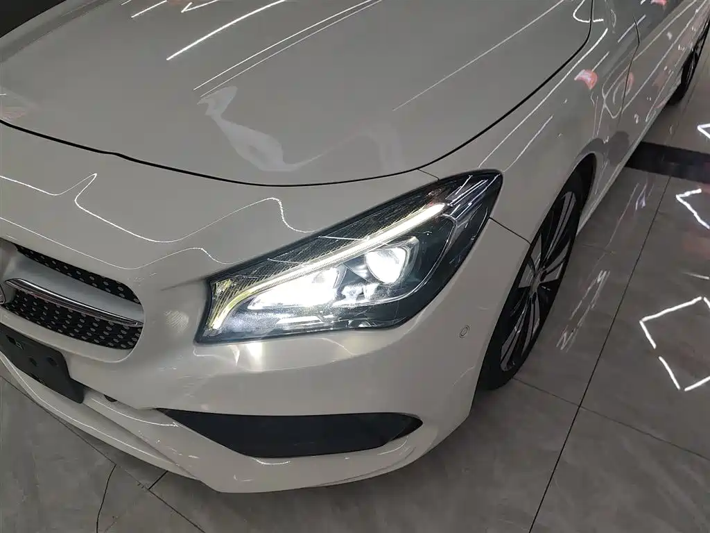 Mercedes-Benz CLA (Import) 2017 CLA 200 Fashion фото 24