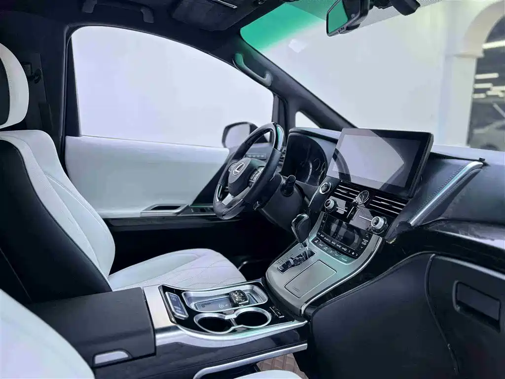 Toyota Alphard 2012 2.4L Luxury Edition фото 10
