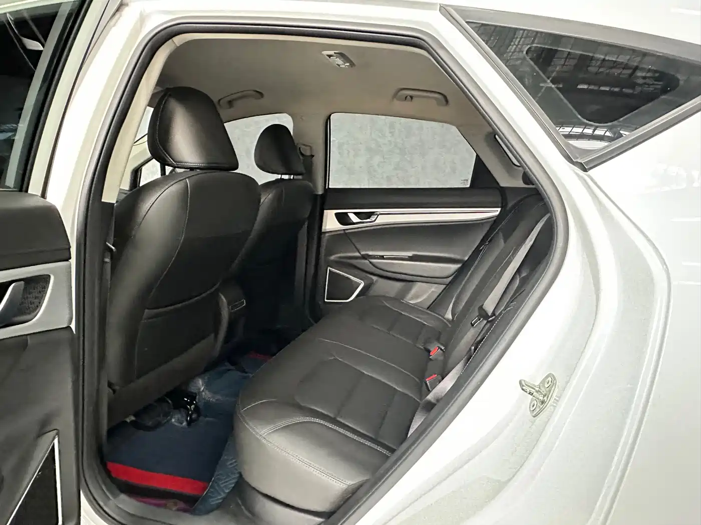 Geely Emgrand GSe 2018 2018 Leading Style