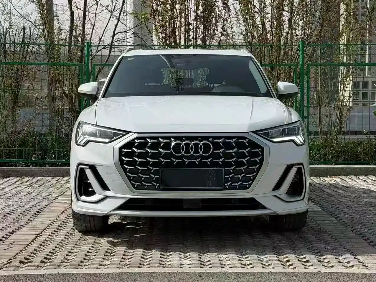 Audi Q3 2024 35 TFSI Fashion Sport фото 2