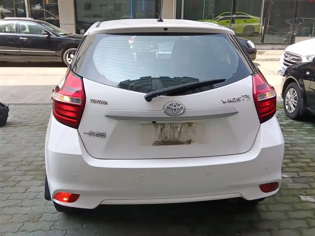 Toyota Vios FS 2017 1.5L CVT Fengchi Edition фото 6
