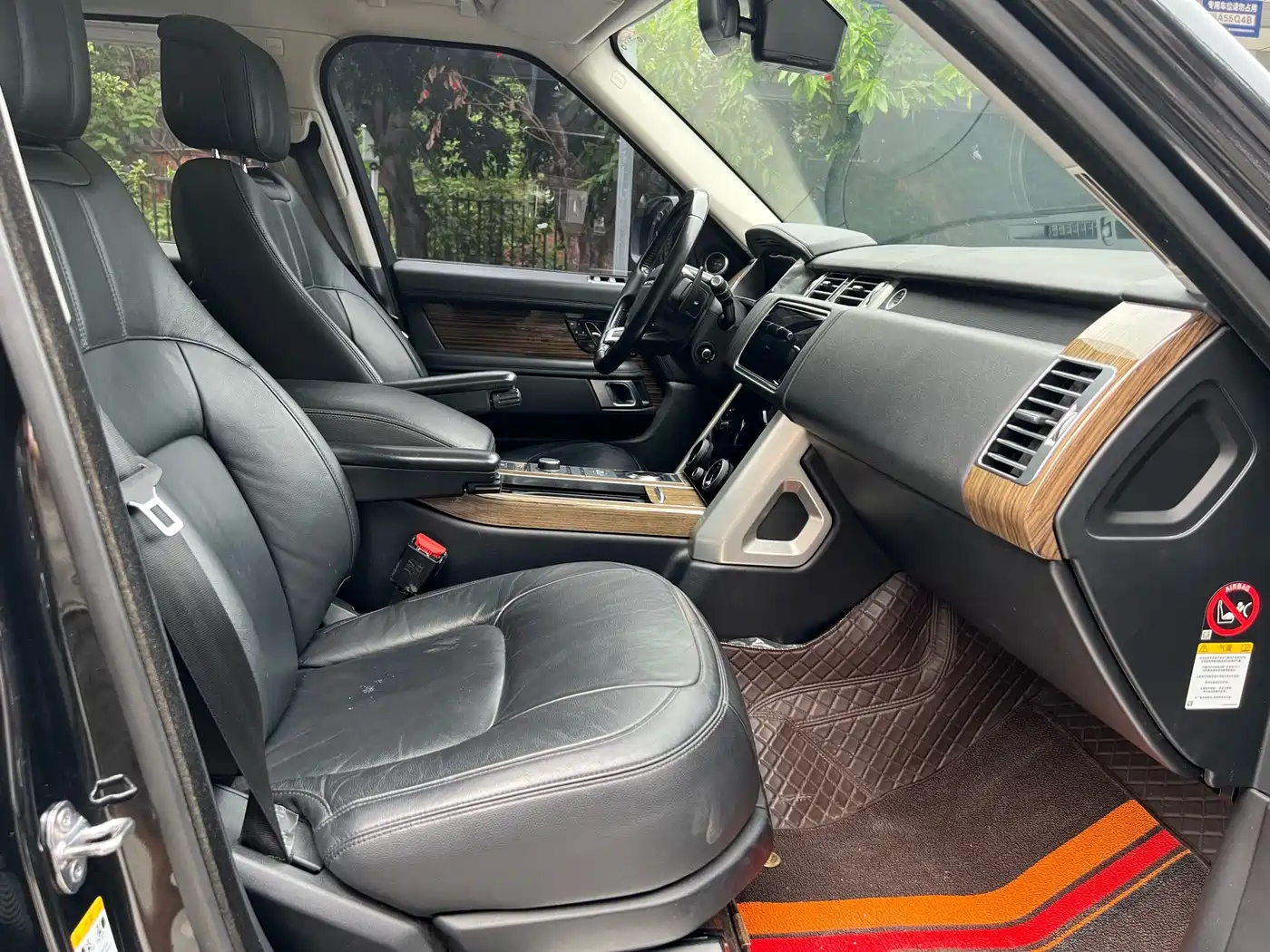 Land Rover Range Rover 2018 3.0 SC V6 Golden Age Edition фото 9