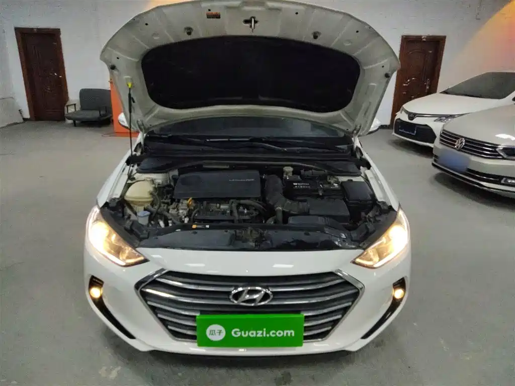 Hyundai Elantra 2016 1.4T DCT Dynamic·Vitality фото 16