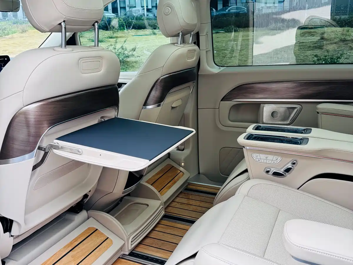 MERCEDES-BENZ V CLASS