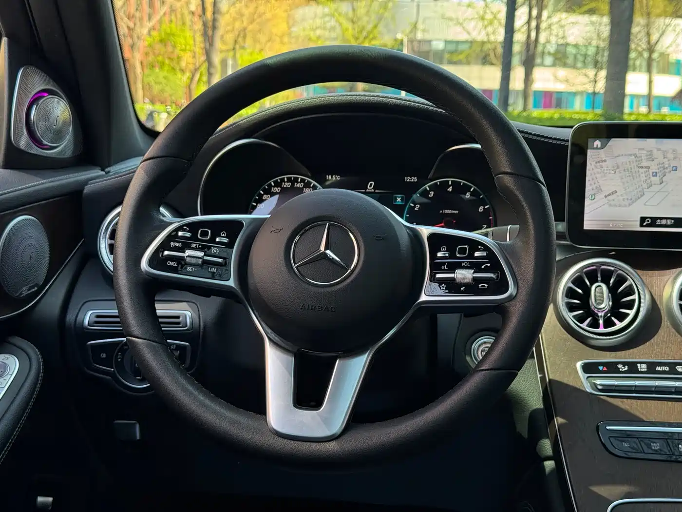 Mercedes-Benz GLC 2020 Facelift GLC 300 L 4MATIC Dynamic фото 15
