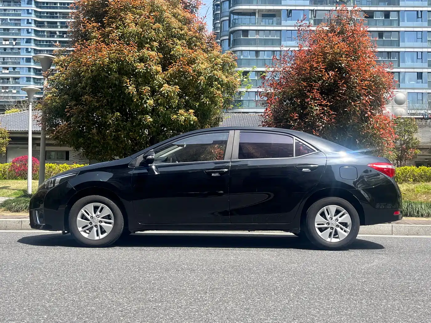 Toyota Corolla 2014 1.6L CVT GL фото 6