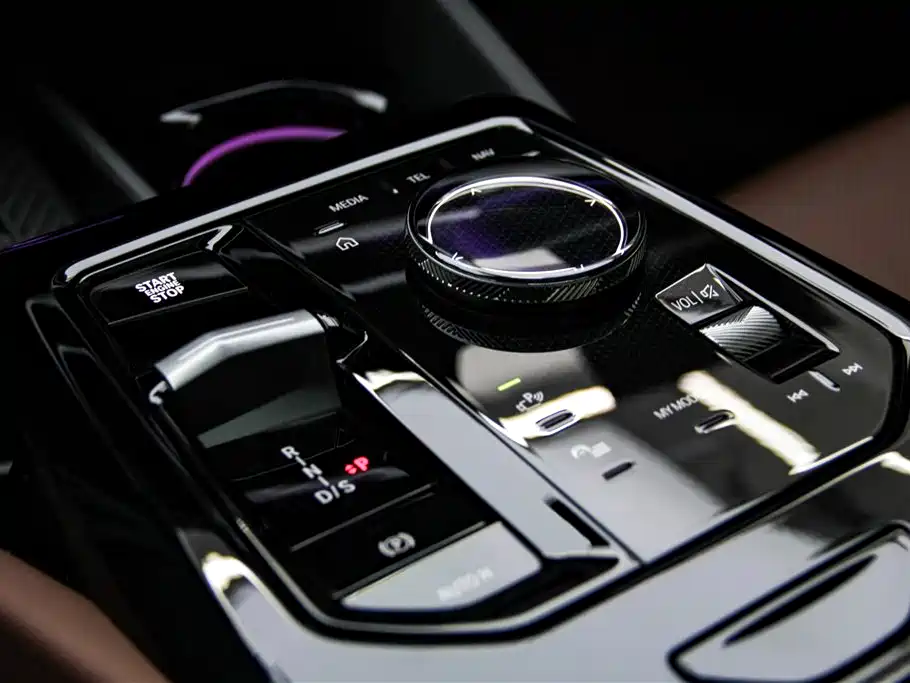 BMW 5 Series 2024 530Li Leading M Sport Package фото 20