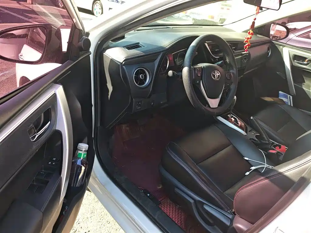 Toyota Corolla 2018 1.2T S-CVT GL-i Smart Shine Edition фото 12