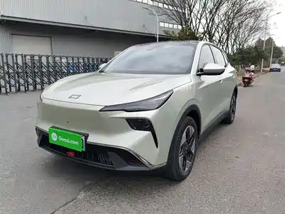 Bestune Yueyi 03