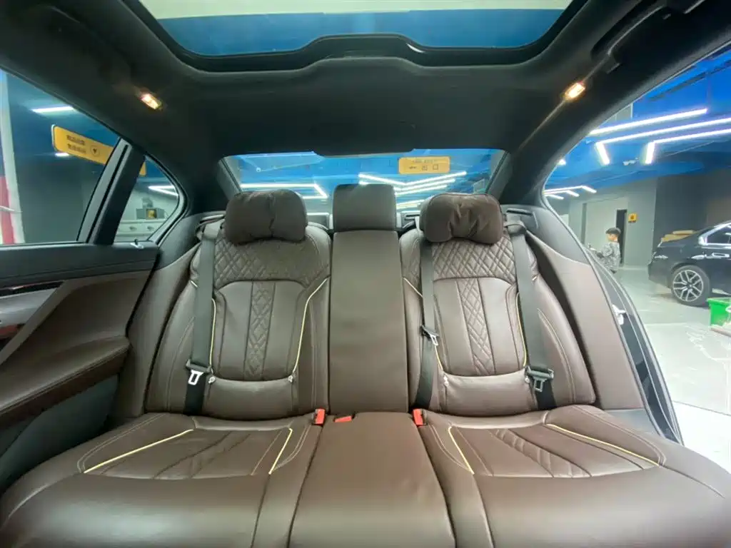 BMW 7 Series 2021 Model 730Li M Sport Package фото 23