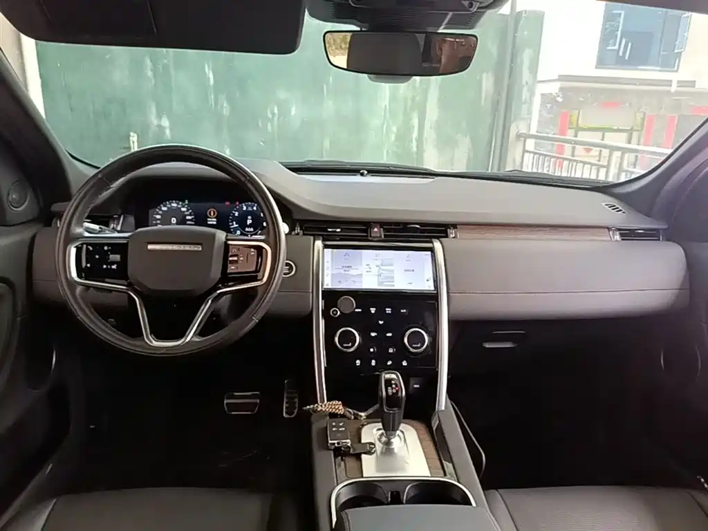 Land Rover Discovery Sport 2022 Model 249PS R-Dynamic S Performance Edition 5-Seater фото 10
