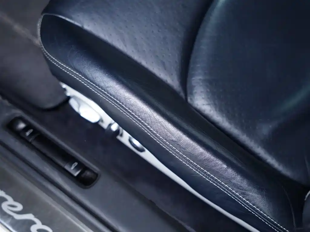 Photo 31 - Porsche 911