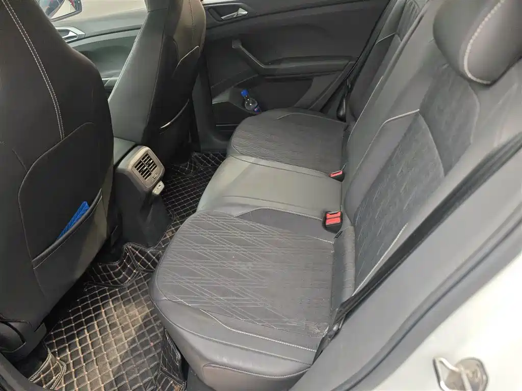 Volkswagen T-Cross 2021 1.5L Auto Comfort Edition фото 17