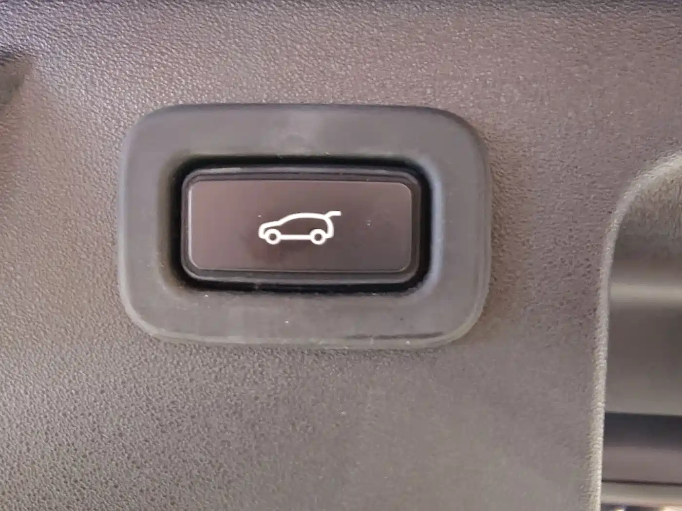 LAND ROVER DISCOVER SPORTS