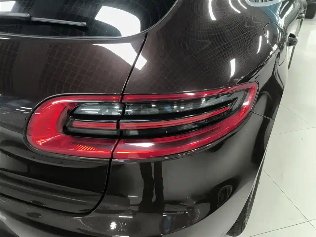 Porsche Macan 2017 Macan 2.0T фото 24