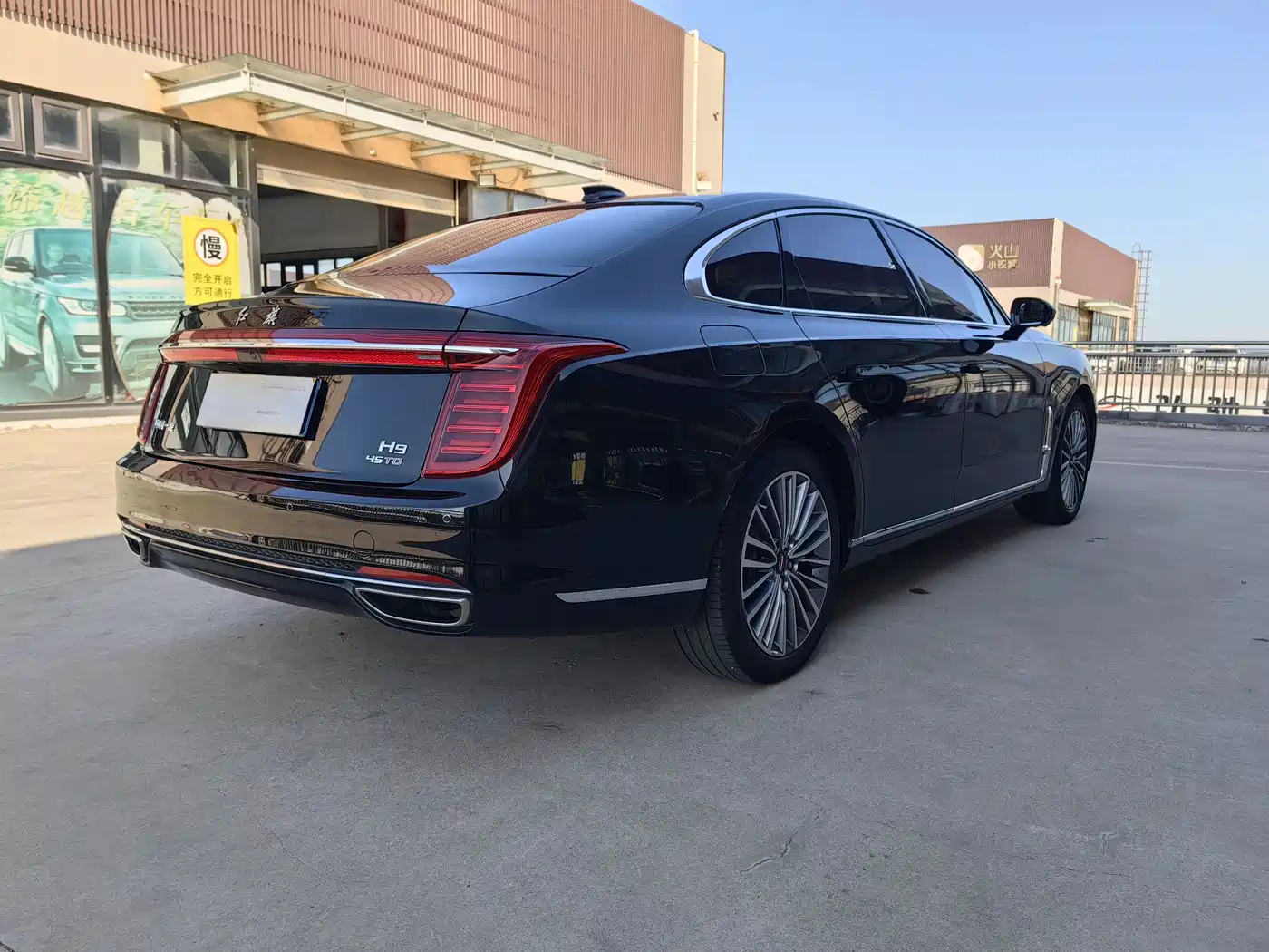 Hongqi H9 2020 2.0T Smart Connection Qi Xiang Edition фото 8