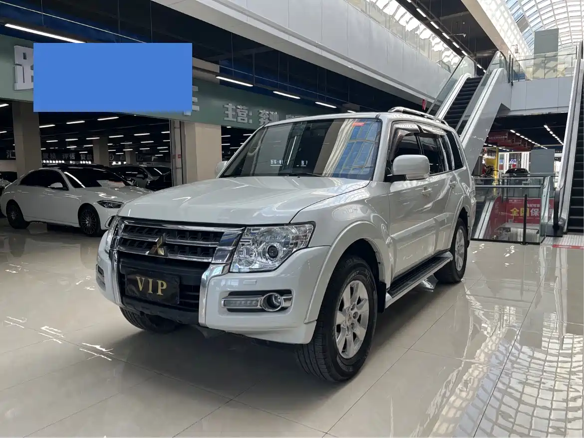 Mitsubishi Pajero (Import) 2016 3.0L Automatic Standard (China V)