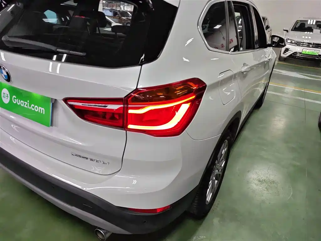 BMW X1 2019 sDrive20Li Leading Model фото 24