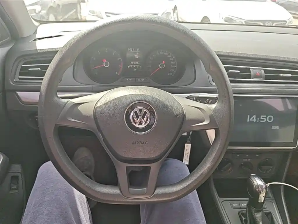 Volkswagen Lavida 2019 Lavida Start 1.5L Auto Trend (China VI) фото 11