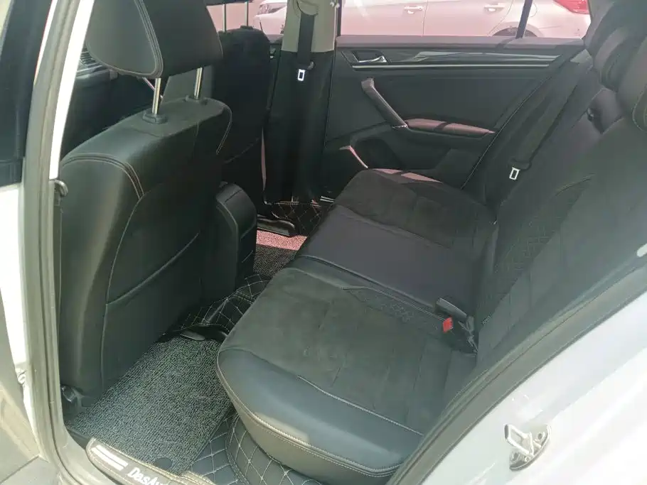 Volkswagen C-TREK 2018 2018 230TSI DSG Luxury