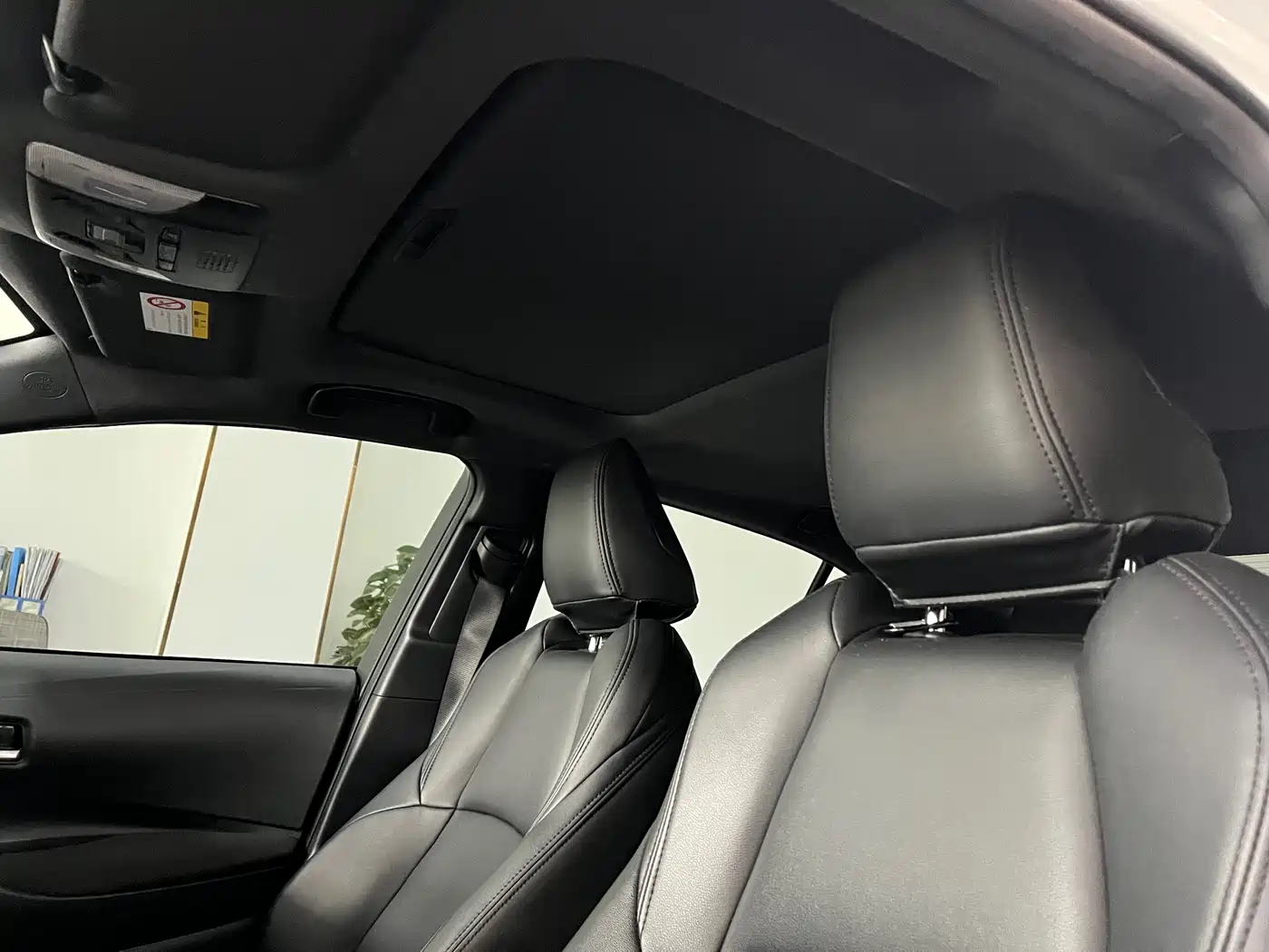 Toyota Levin 2022 185T CVT Luxury Edition фото 10