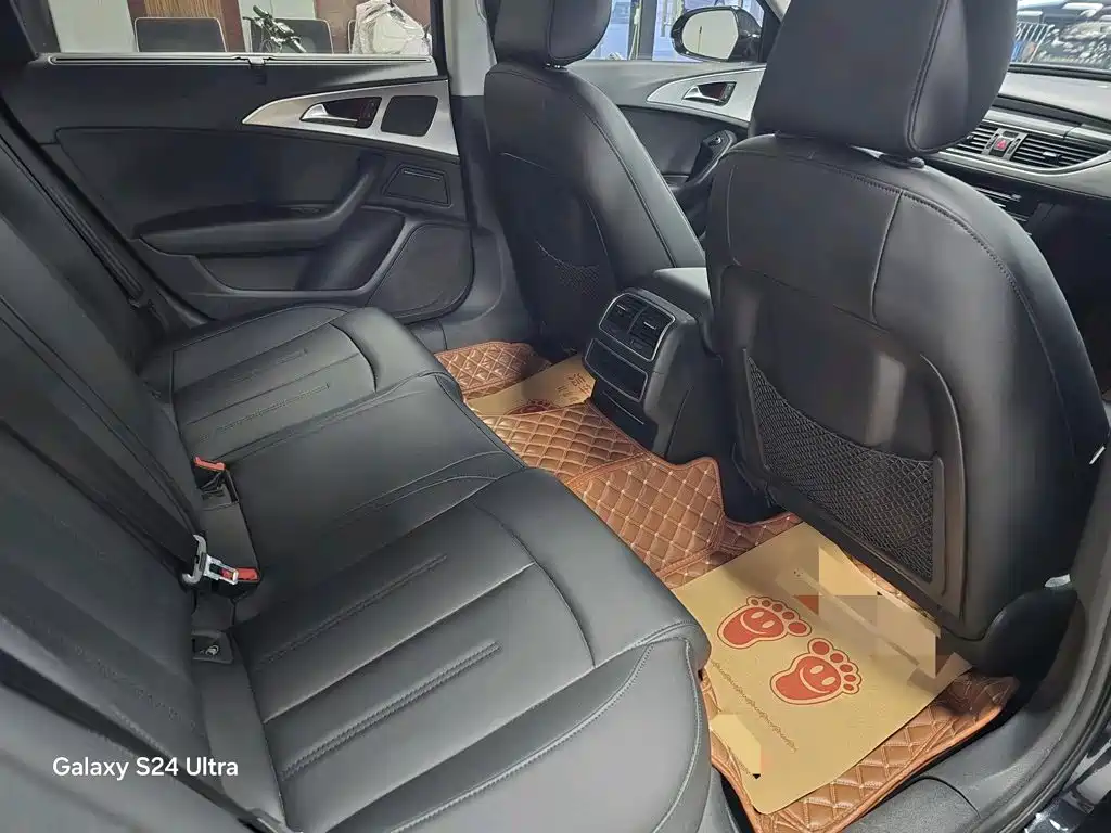 Фото 7 - Audi A6L